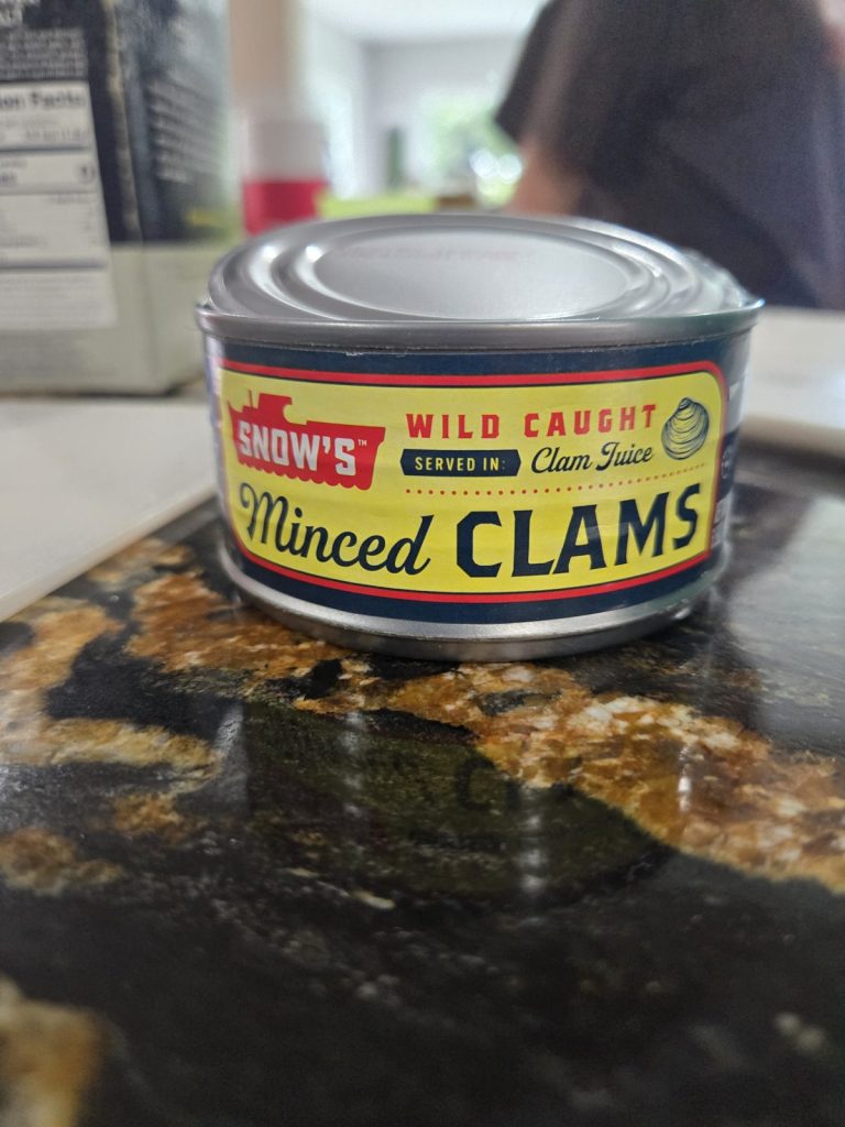 Can of Snow's minced clams